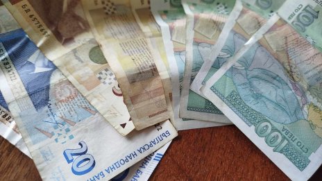 Средният осигурителен доход за ноември е 1933,57 лева