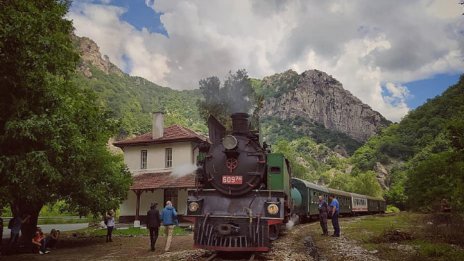 БДЖ пуска парен локомотив за Съединението