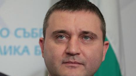 Горанов твърд, не иска да обезглавява НАП  