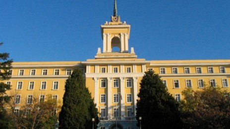 Късо съединение в бойлер подпали общежитието в Морското училище