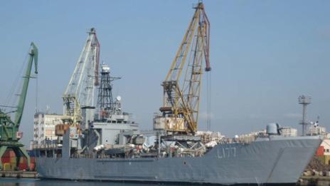 Гръцки военен кораб акостира във Варна