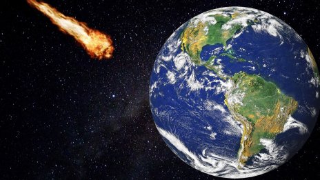 Нов астероид и мистериозен обект приближават Земята през декември 2025