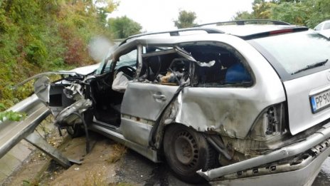 Дрогиран шофьор на камион уби човек край Разград и избяга