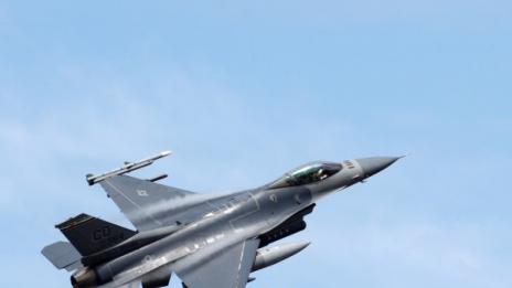 Преведена е сумата по договорите за доставка на самолетите F-16