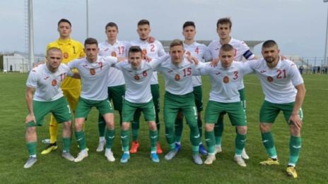 Юношите на България до 19 години отстъпиха на Сърбия