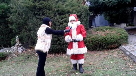 Дядо Коледа ще кара шейната с предпазен колан в Коледната нощ