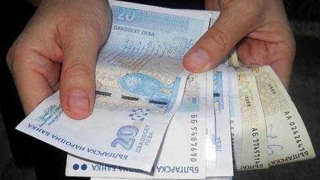 Идея: Банкнотите в обращение да се обработват с ултравиолетови лъчи
