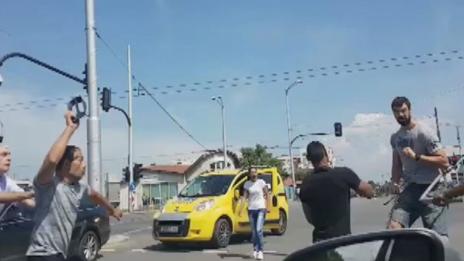 След масовия бой на столичен булевард: Потърпевшият ще води дело