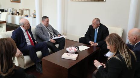 Премиерът се срещна с представители от Камарата на строителите