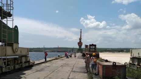 Ще строят контейнерен терминал на Пристанище ТЕЦ „Езерово“