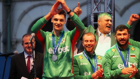 Огромно признание за Алекс Николов! Наредиха го в Топ 3 на света за 2025 г.