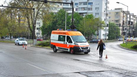 Линейка блъсна жена