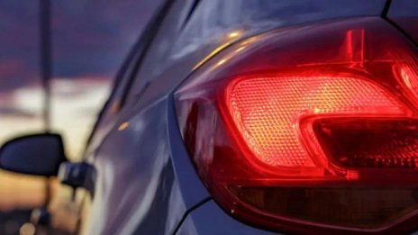 Дневните светлини стават задължителни и за задните фарове