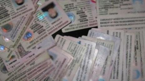 ЕС реши: Два пръстови отпечатъка на личната карта  