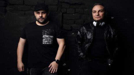 И eдин танцуващ жабок! Култовата "Комбайна-вършачка" с денс ремикс ВИДЕО