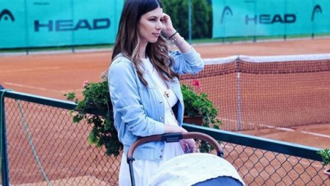 Пиронкова стана майка за втори път