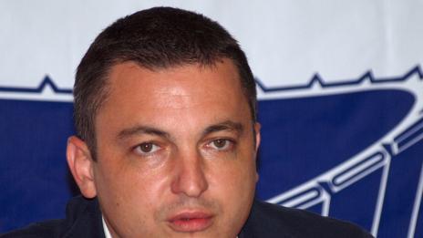 Портних: Стоянки за таксита няма да се закриват