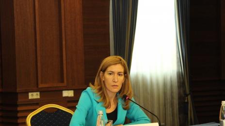Министър Ангелкова: Групирането на морските плажове ще улесни и потребителите, и бизнеса