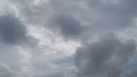 Времето в четвъртък: Облачно, с превалявания