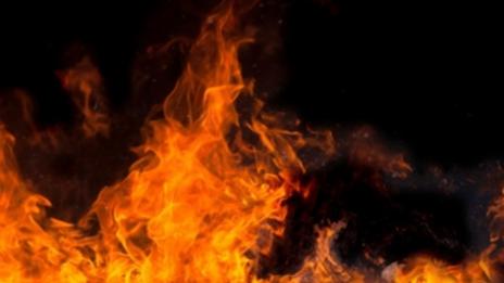 Голям пожар в село Соколово, горят 6 сеновала