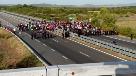 И днес АМ "Тракия" остава блокирана от протеста на енергетиците