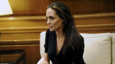 Анджелина Джоли проговори за проблемите и развода си с Брад Пит