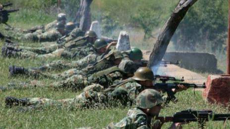Вдигат заплатите на военнослужещите от 1 януари