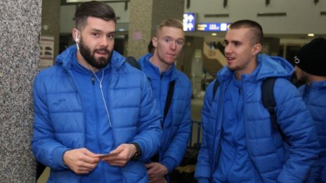 Левски почва преговори с Митрев и Прохазка