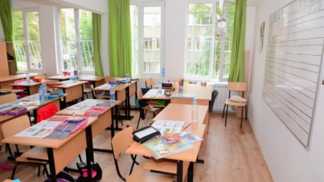 Батко или кака в училище дават предимство за прием на първолаците
