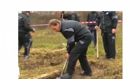 Състезание по копане на гробове в Словакия (ВИДЕО)