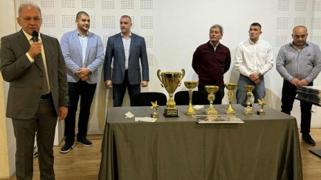 Комодор изпраща най-силната си година