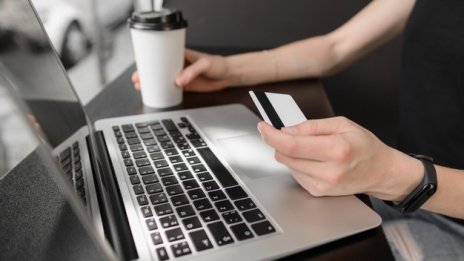 Стотици жертви на сайт фантом. Вместо маркови ел. уреди – скъпи ментета