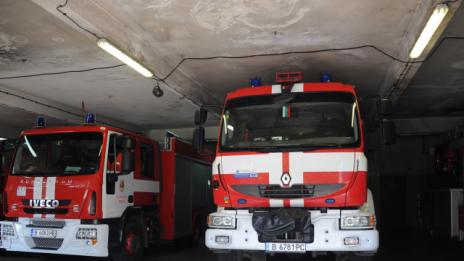 Подпалиха умишлено три контейнера във Варна