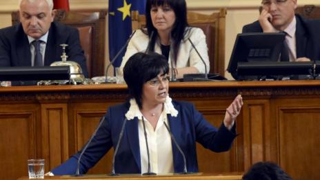 Сблъсък за пенсиите: Проценти, аргументи и... стихове