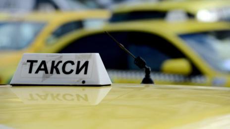 Във Варна таксиметровите шофьори задължително с маски