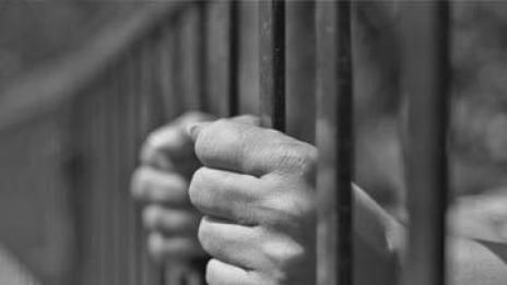 Българин опита да се самоубие в полицейски участък в Гърция 