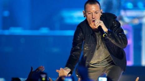 Linkin Park ще свирят за самоубилия се Честър (ВИДЕО)
