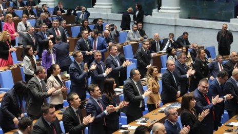 Окончателно: Депутатите приеха удължителния закон за бюджета