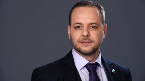 Сандов обсъжда чистотата и безопасността в Черно море на кръгла маса във Варна