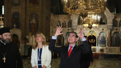 Захариева: Искаме японски производител на автомобили у нас