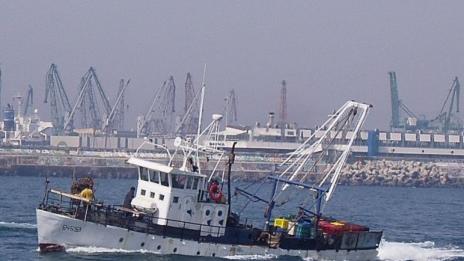 Капитан на риболовен кораб обжалва конфискация и глоба