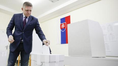 Партията на словашкия премиер загуби мнозинството си