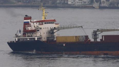 Капитан на руски товарен кораб е задържан в Дания за пиянство
