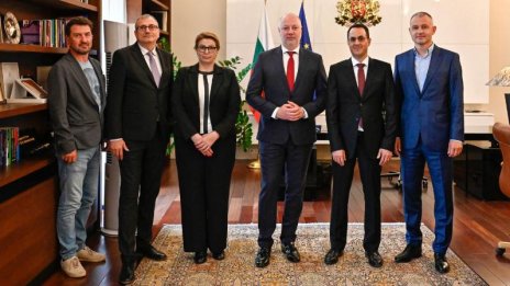 Премиерът и парламентарната комисия по култура и медии се срещнаха с представители на CISAC и на МУЗИКАУТОР
