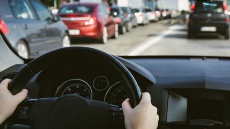 Промени в курсовете за шофьори: Листовките – със ситуационни задачи