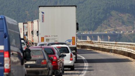 В последния почивен ден – спират камионите по пътищата 