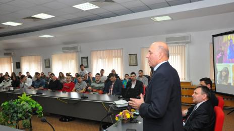 ИУ ще награди талантливи информатици