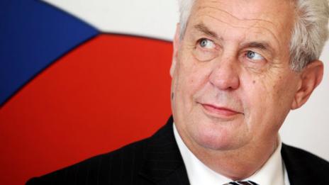 Президентът на Чехия: Мигрантите трябва да се борят с ИД, а не да идват в Европа