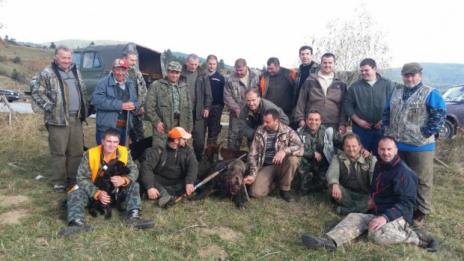 Ранен глиган нападна ловец в Смолянско
