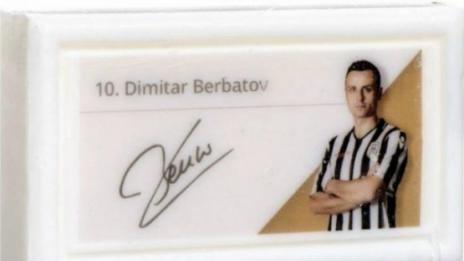 Изкъпете се с Бербатов